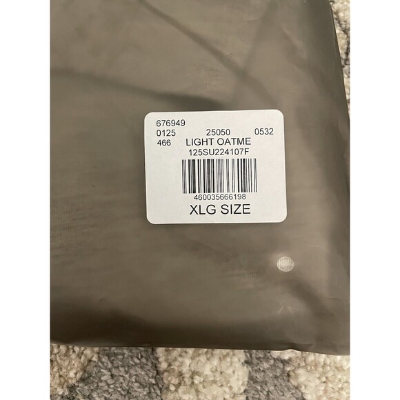 Fear of God Essentials Light Oatmeal Short Sleeve T-Shirt Size Large (SS22) XL - Picture 11 of 11